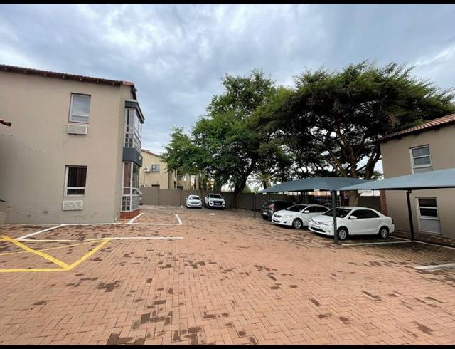 BUSINESS FOR SALE IN ELDORAIGNE